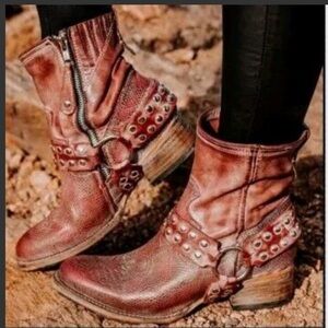 Freebird by Steven Ramone fuschia/pink multi color Ankle Boots